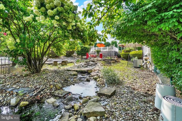 1790 MOUNT ZION RD, York, PA 17406