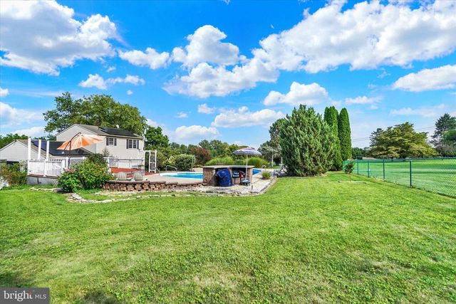 1790 MOUNT ZION RD, York, PA 17406