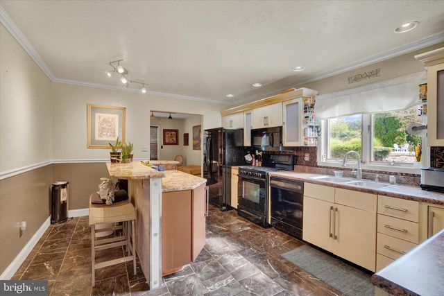 1790 MOUNT ZION RD, York, PA 17406