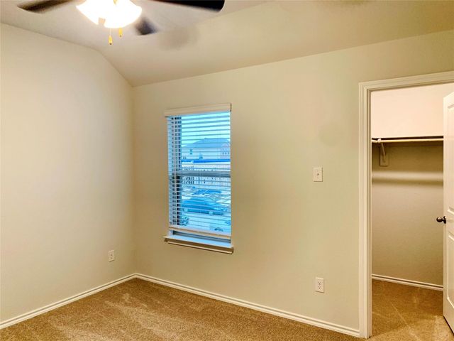 407 Milverton Drive, Fort Worth, TX 76036
