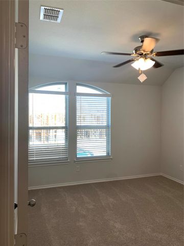 407 Milverton Drive, Fort Worth, TX 76036