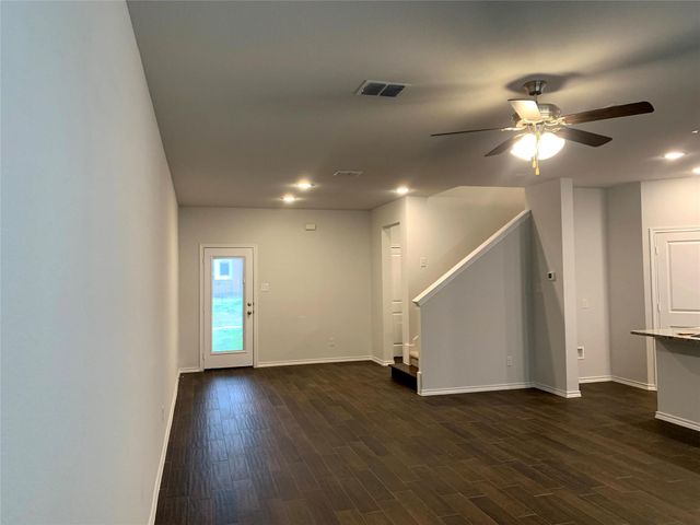 407 Milverton Drive, Fort Worth, TX 76036