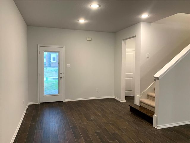 407 Milverton Drive, Fort Worth, TX 76036