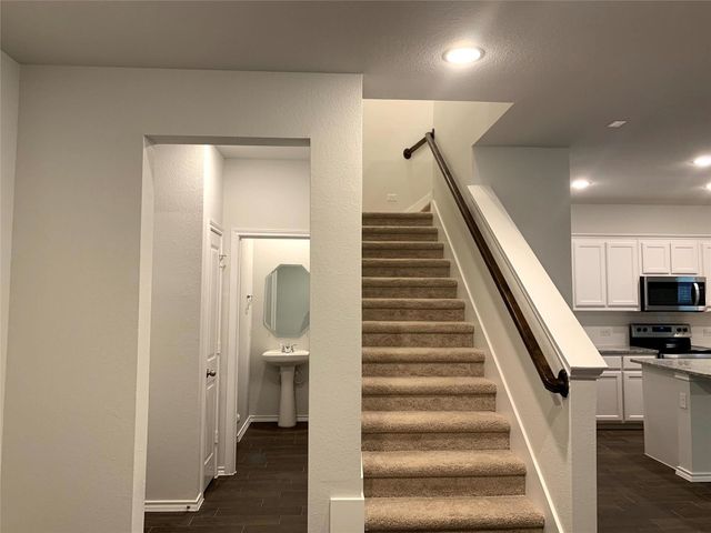 407 Milverton Drive, Fort Worth, TX 76036