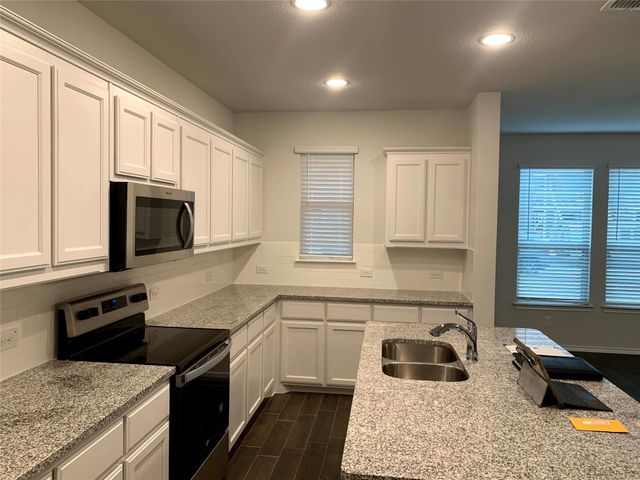 407 Milverton Drive, Fort Worth, TX 76036