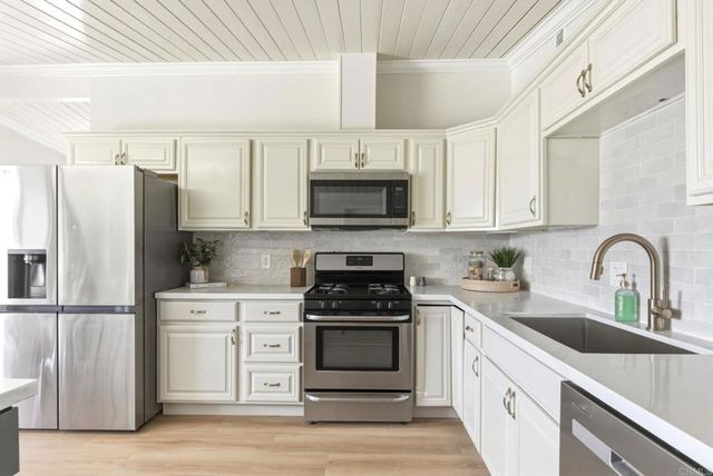 9854 Ivanho Street, Spring Valley, CA 91977