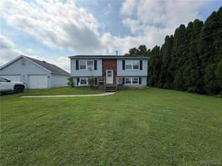 8418 Chestnut Ridge Road, Royalton, NY 14067