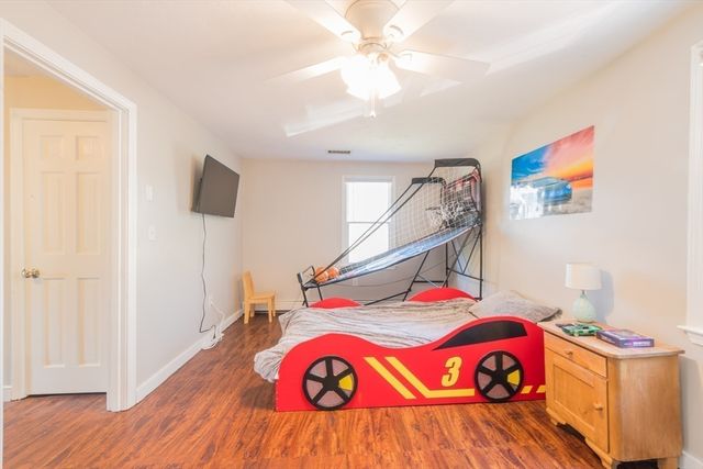 51 Kathleen Dr, Plymouth, MA 02360