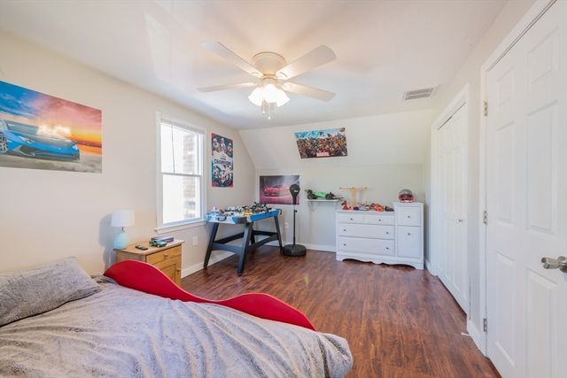 51 Kathleen Dr, Plymouth, MA 02360