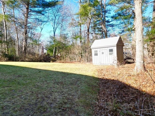 51 Kathleen Dr, Plymouth, MA 02360