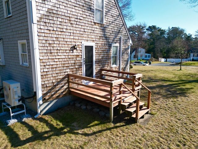 51 Kathleen Dr, Plymouth, MA 02360