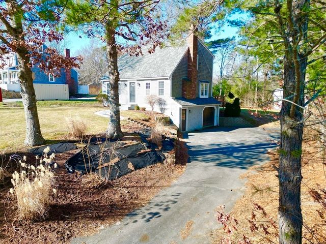 51 Kathleen Dr, Plymouth, MA 02360