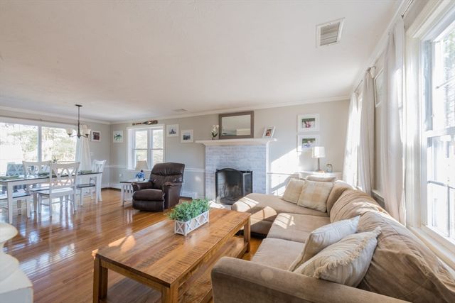 51 Kathleen Dr, Plymouth, MA 02360