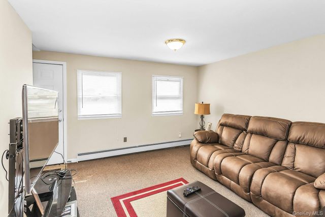 17 Chickadee Lane, Levittown, NY 11756
