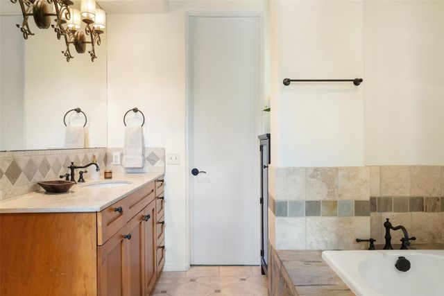 1200 Barton Creek BLVD 45, Austin, TX 78735