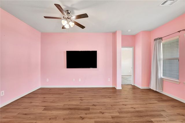 1014 Fannin St, Brenham, TX 77833