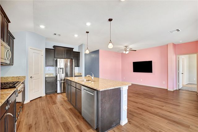 1014 Fannin St, Brenham, TX 77833