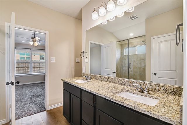 1014 Fannin St, Brenham, TX 77833