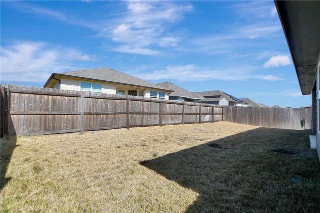 1014 Fannin St, Brenham, TX 77833