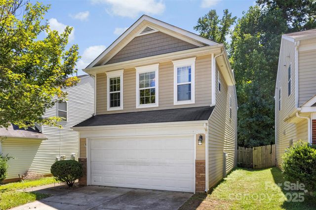 2415 Cairns Mill Court, Charlotte, NC 28269