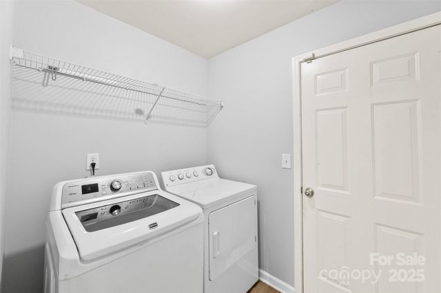 2415 Cairns Mill Court, Charlotte, NC 28269