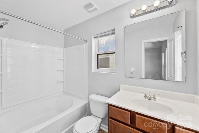 2415 Cairns Mill Court, Charlotte, NC 28269