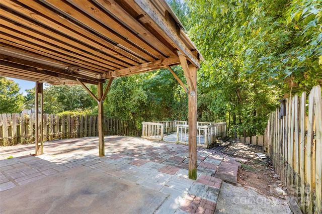 2415 Cairns Mill Court, Charlotte, NC 28269