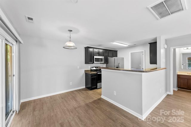 2415 Cairns Mill Court, Charlotte, NC 28269