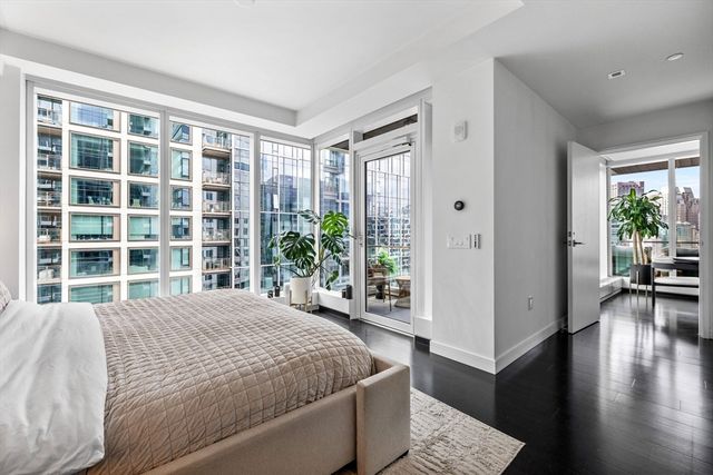 150 Seaport Blvd 14B, Boston, MA 02210