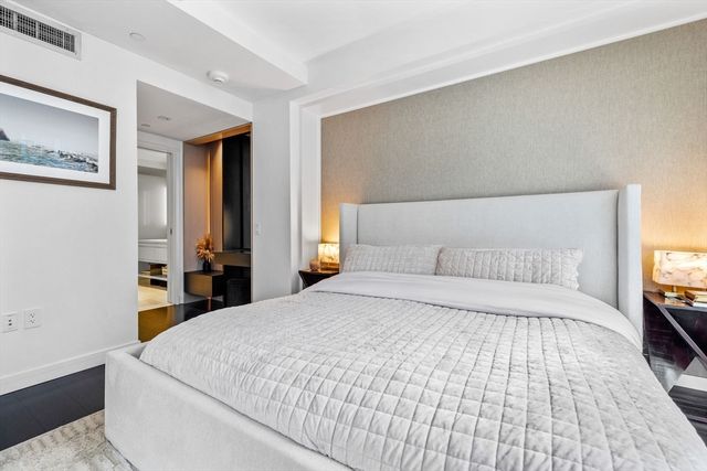 150 Seaport Blvd 14B, Boston, MA 02210