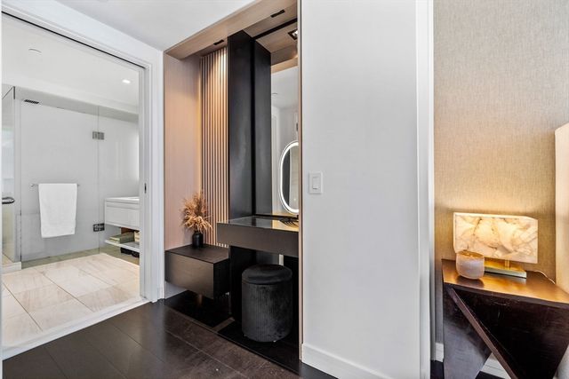 150 Seaport Blvd 14B, Boston, MA 02210