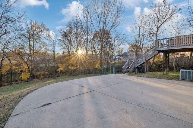 1731 Ridge Runner Ct, Clarksville, TN 37042