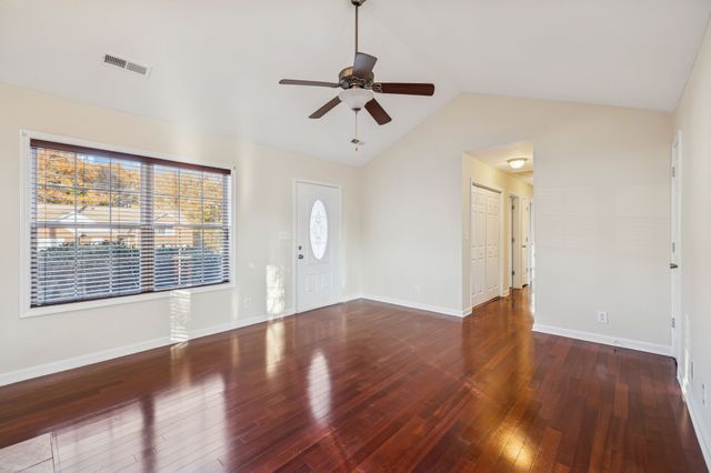 1731 Ridge Runner Ct, Clarksville, TN 37042