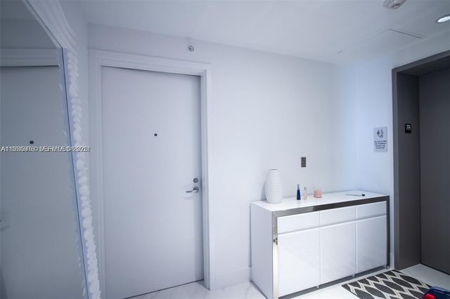 16385 Biscayne Blvd 719, North Miami Beach, FL 33160