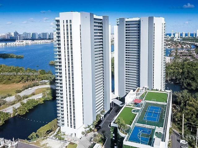 16385 Biscayne Blvd 719, North Miami Beach, FL 33160