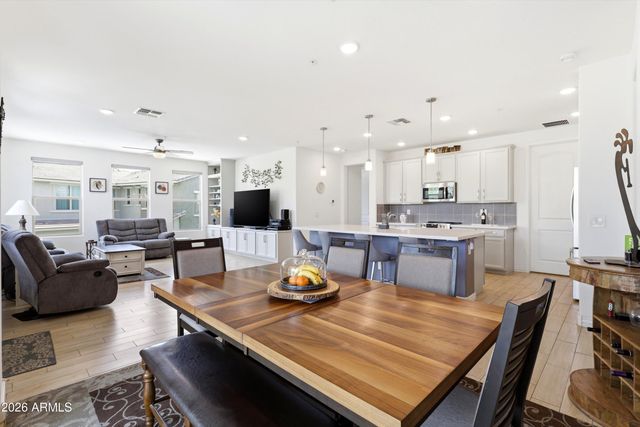 5100 E RANCHO PALOMA Drive 2003, Cave Creek, AZ 85331