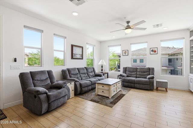 5100 E RANCHO PALOMA Drive 2003, Cave Creek, AZ 85331