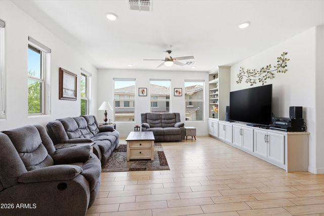 5100 E RANCHO PALOMA Drive 2003, Cave Creek, AZ 85331