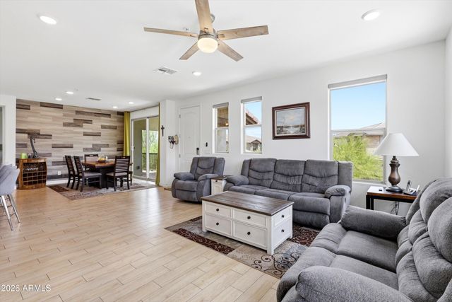 5100 E RANCHO PALOMA Drive 2003, Cave Creek, AZ 85331