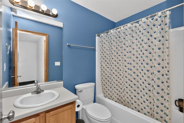 1624 3rd Avenue SE, Altoona, IA 50009