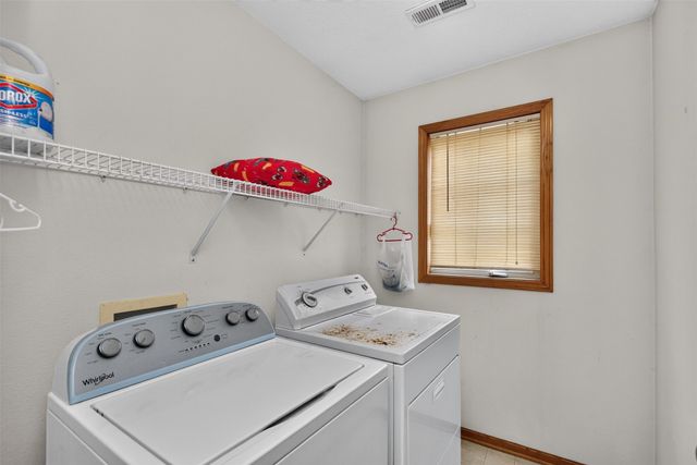 1624 3rd Avenue SE, Altoona, IA 50009