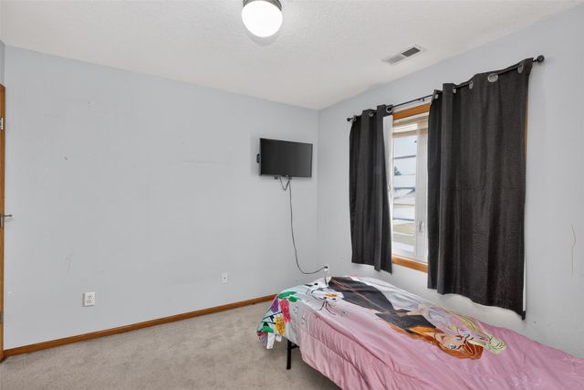 1624 3rd Avenue SE, Altoona, IA 50009