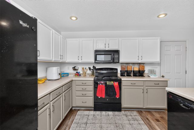 1624 3rd Avenue SE, Altoona, IA 50009