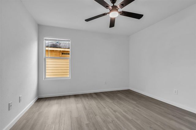 839 Darbydale Crossing Lane, Houston, TX 77090