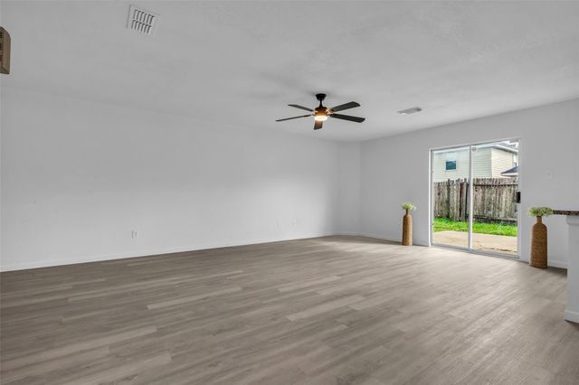 839 Darbydale Crossing Lane, Houston, TX 77090