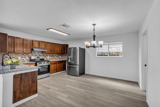 839 Darbydale Crossing Lane, Houston, TX 77090