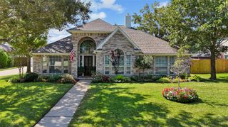 1702 Pensacola Lane, Friendswood, TX 77546