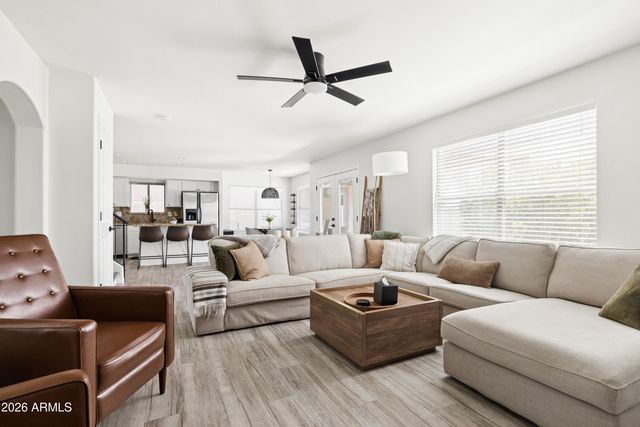 4323 E LONE CACTUS Drive, Phoenix, AZ 85050