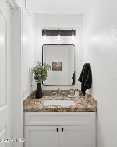 4323 E LONE CACTUS Drive, Phoenix, AZ 85050