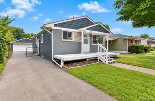19749 Broadacres Street, Clinton Township, MI 48035